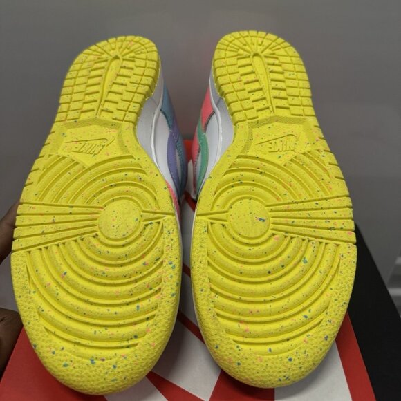 Nike Dunk SE Low Candy Size 6.5 - Picture 5 of 5